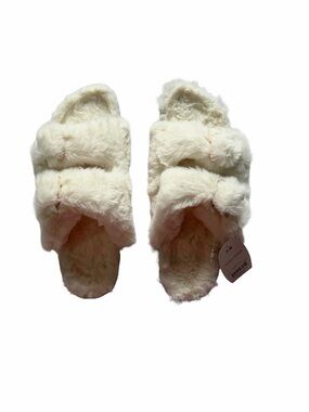 Secret Treasures White Faux Fur Slide Slippers